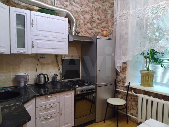 2-к. квартира, 56 м², 1/4 эт.