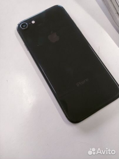 iPhone 8, 64 ГБ