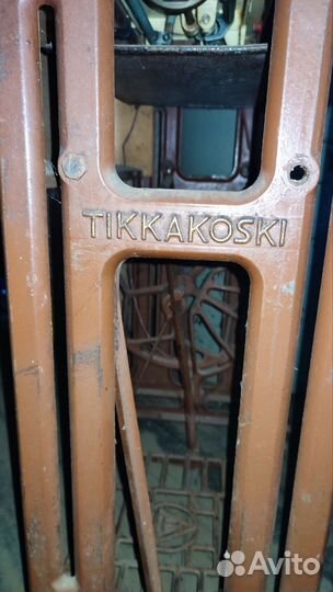 Швейная машинка ножная tikka