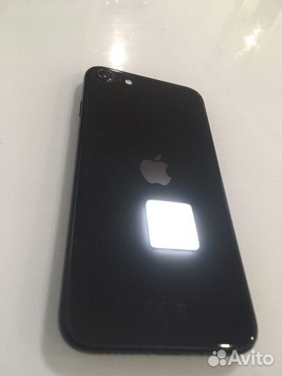 iPhone SE (2020), 64 ГБ