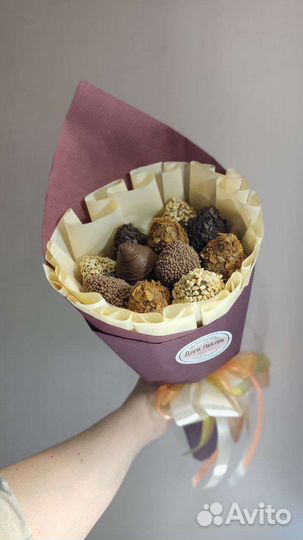 Молочный шоколад и клубника