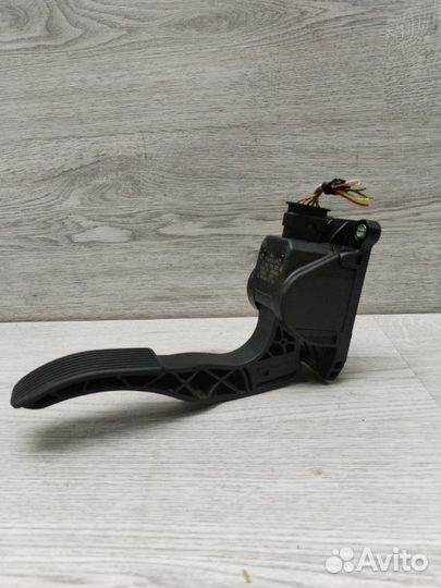 Педаль газа Mercedes Sprinter 906 OM651 2013