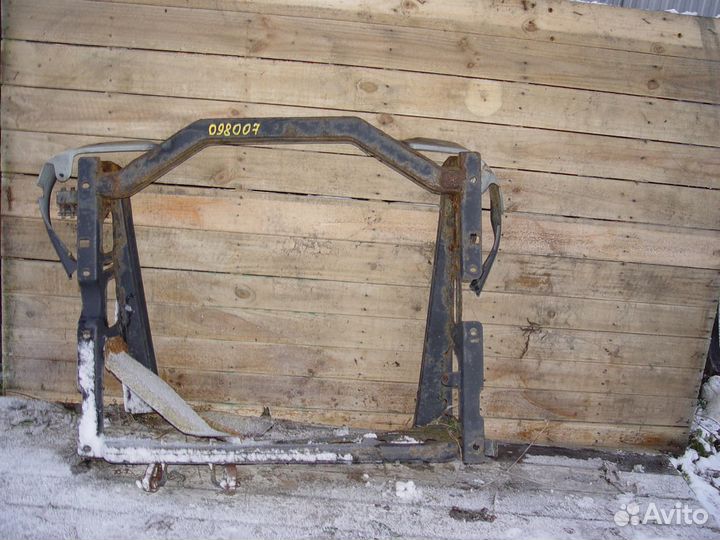 Задний подрамник Jeep grand cherokee 08г