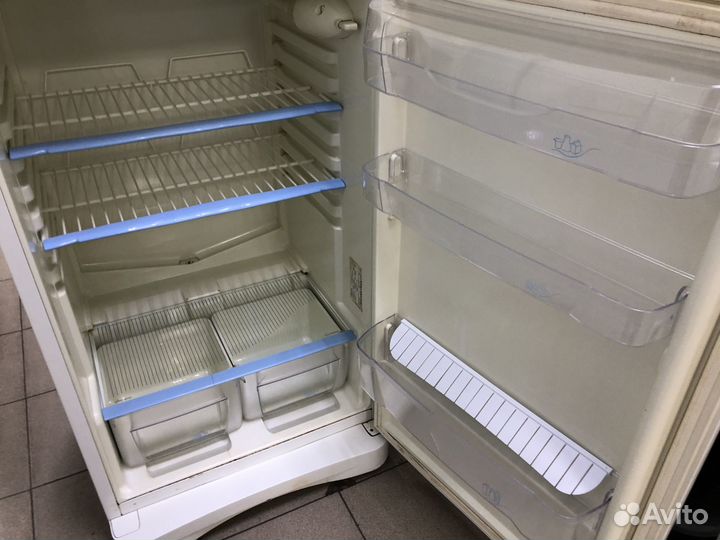 Холодильник Indesit. 145 см. Гарантия и доставка