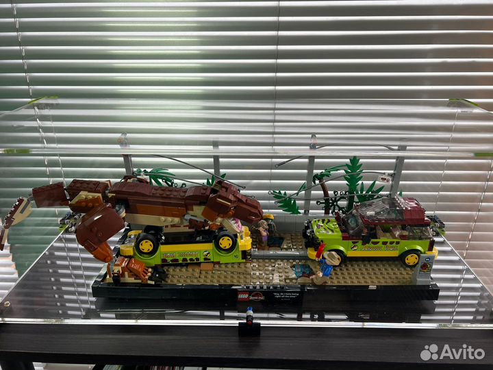 Lego 76956 парк юрского периода
