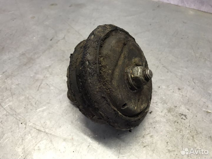 Подушка двигателя BMW 7 Е32 3.0L 1988г.в