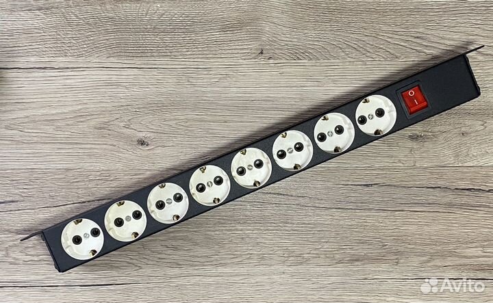 Панель питания 19