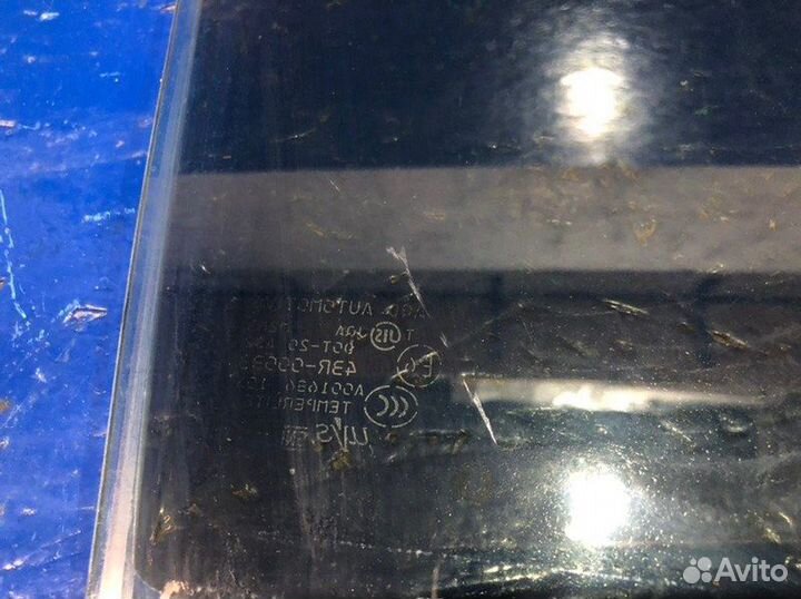 Стекло двери задней заднее правое Infiniti Q50 V37