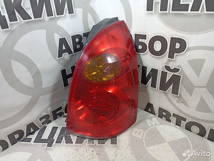 Фонарь задний Nissan Primera P12 универсал