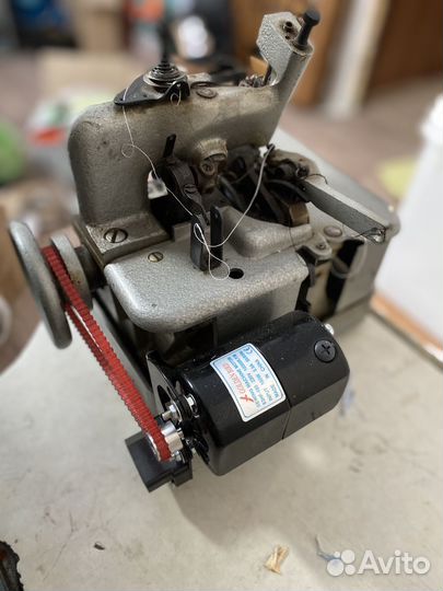 Оверлок, швейная машина и машинка 