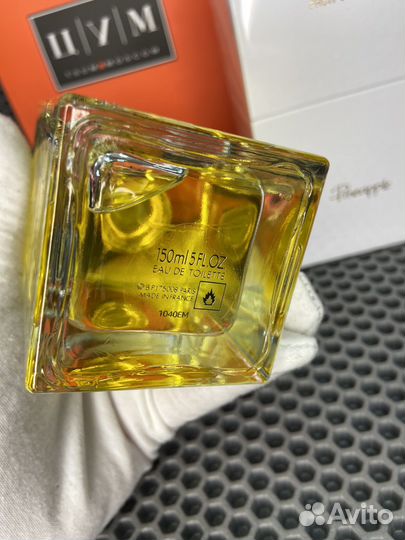 Dolce gabbana pineapple