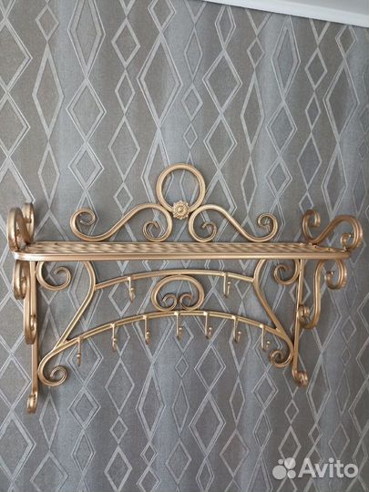 Вешалка настенная