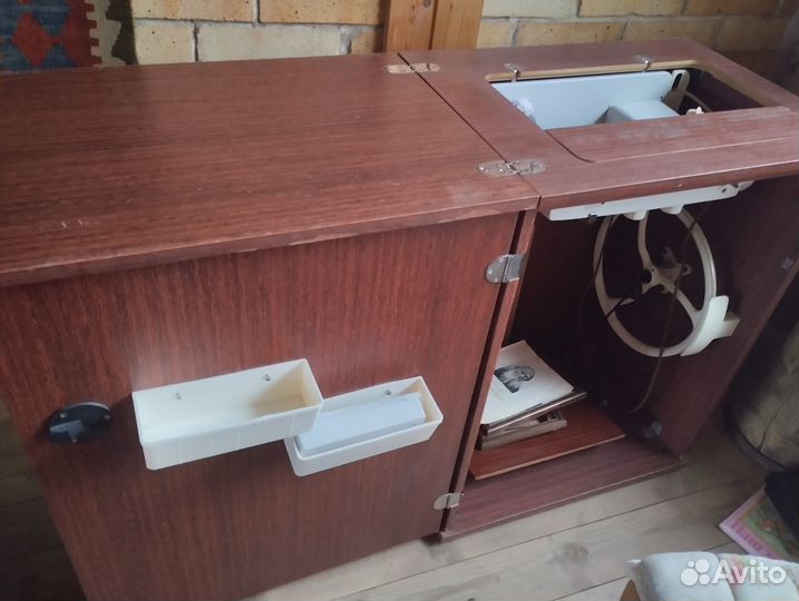 Швейная машинка 