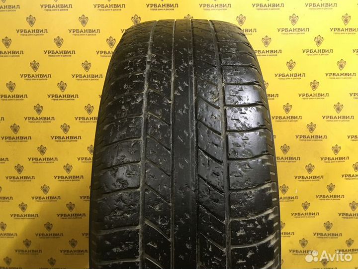 Goodyear Wrangler HP All Weather 235/65 R17 104H
