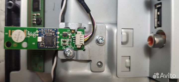 WI-FI IP2000-ZC12-01(A) Telefunken TF-LED32S52T2S