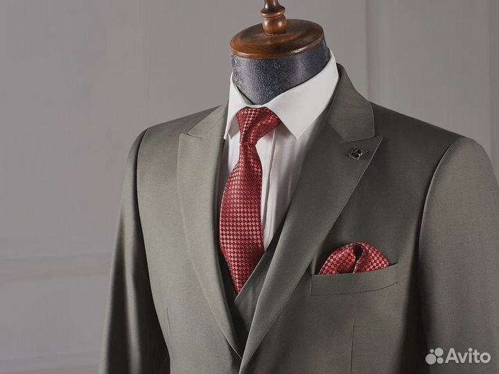 Костюм мужской