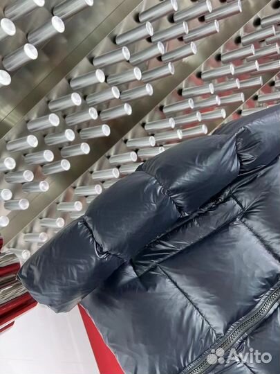 Пуховик canada goose теплый