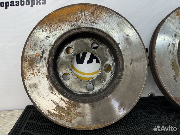 Диск тормозной передний Volkswagen Golf 4 2002