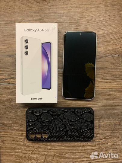 Samsung Galaxy A54, 8/128 ГБ