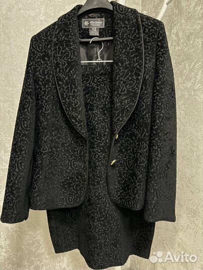 Костюм женский