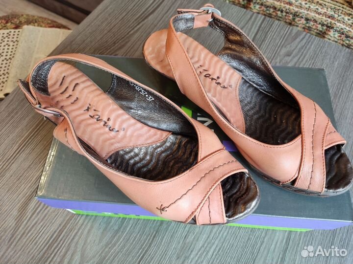 Босоножки женские 37 размер натуральная кожа
