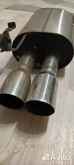 Раздвоенный выхлоп bmw e60