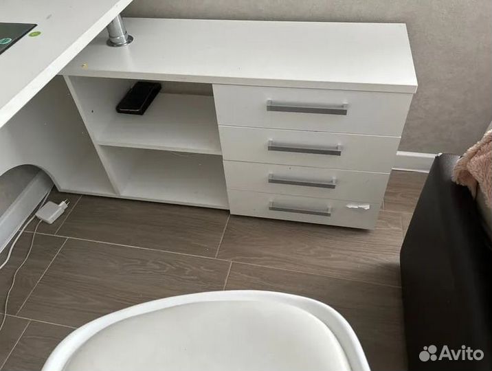 Стол компьютерный Алькор