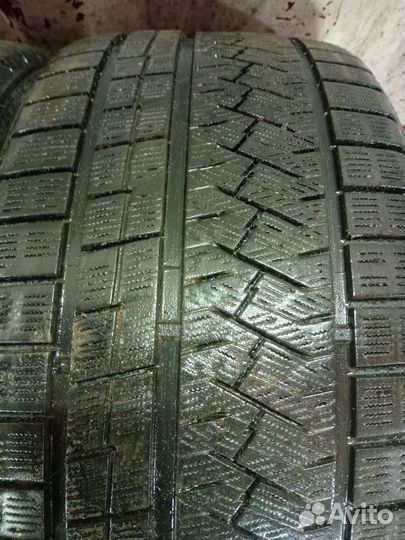 Triangle Snowlink TWT02 275/40 R20 106V