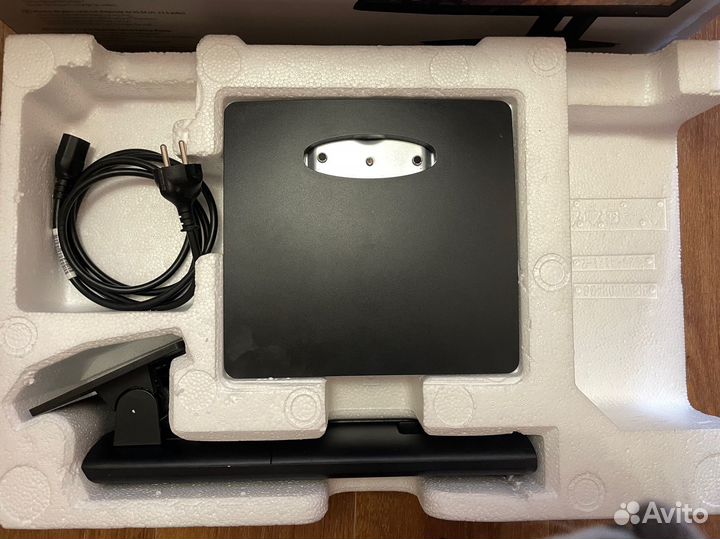 Монитор hp x24c