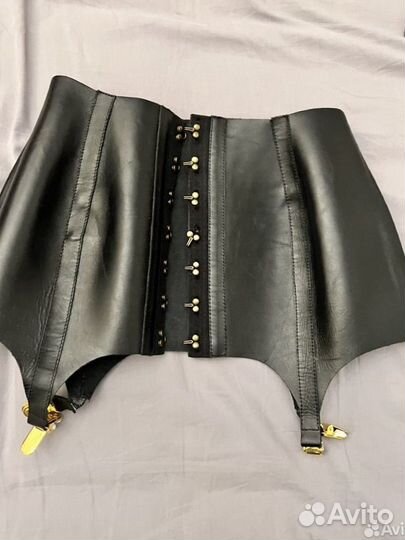 Кожаная баска