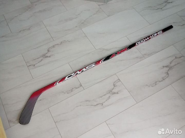 Клюшка хоккейная
