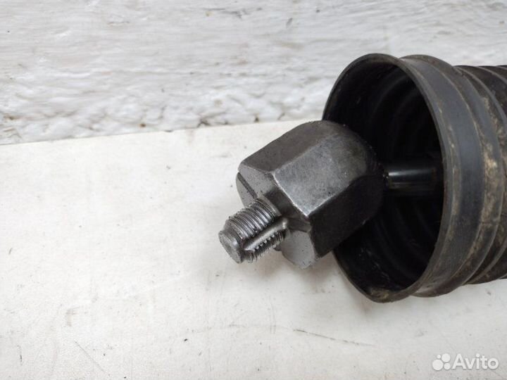Рулевой наконечник правый Audi Q7 3.0 tfsi