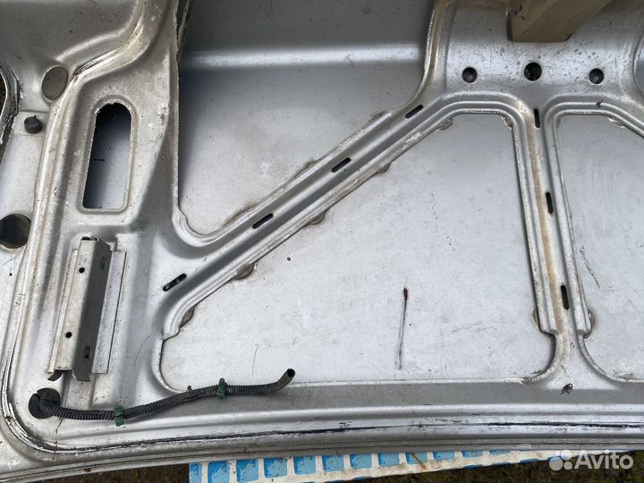 Крышка багажникана ваз 2115