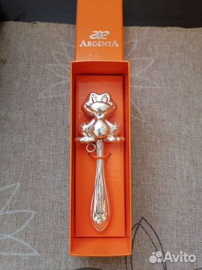 Серебряная погремушка Лягушка в футляре