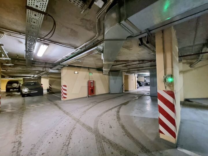 Машиноместо, 12 м²