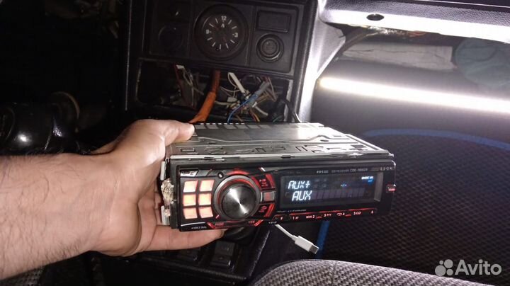 Магнитофон alpine