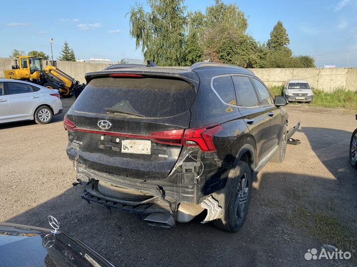 Hyundai Santa Fe 2.5 AT, 2021, битый, 28 000 км