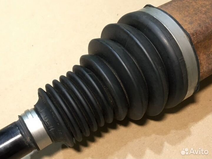 Приводной вал (привод) передний левый Bmw 1 2 3 4