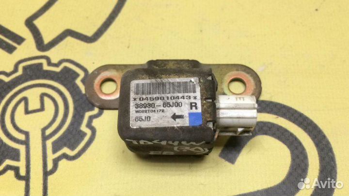 Датчик Airbag передний правый Suzuki Escudo TD94W