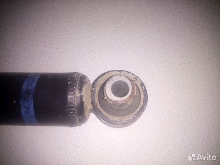 Амортизаторы задние тойота