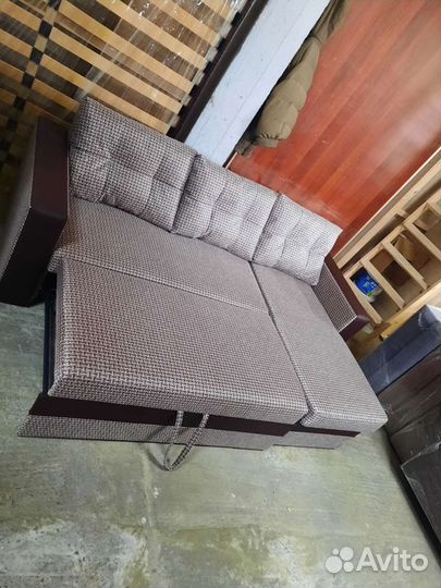 Угловой диван