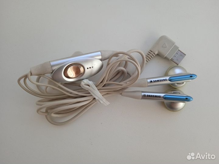 Кабель Samsung PCB220BSE + наушники
