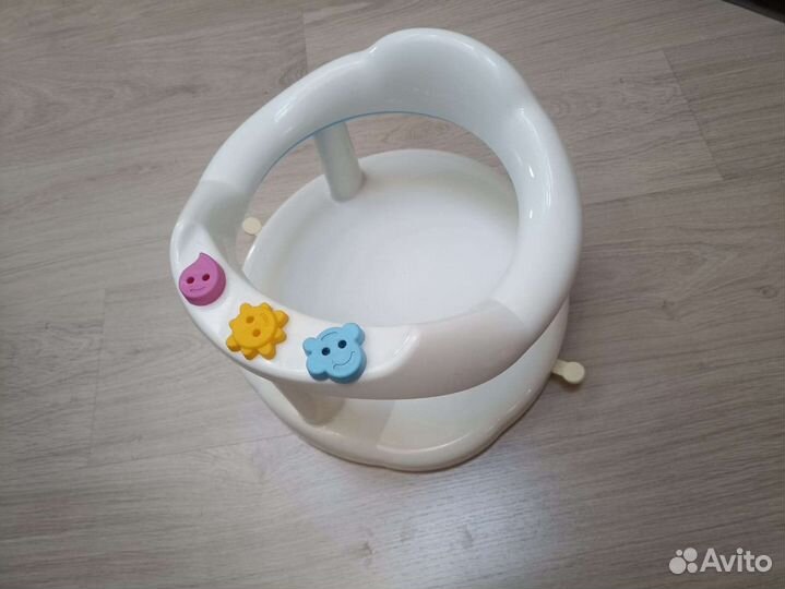 Стульчик для купания на присосках