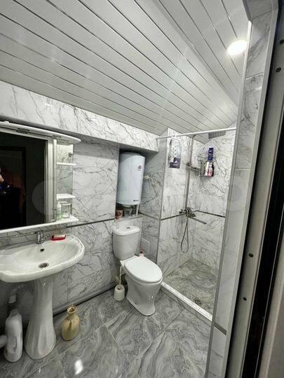 2-к. квартира, 60 м², 2/2 эт.