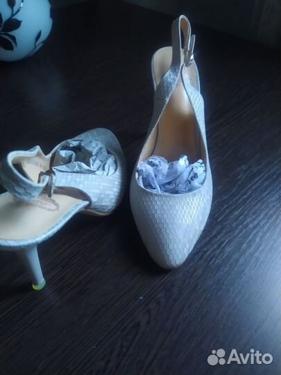 Туфли женские с открытой пяткой 39 размер