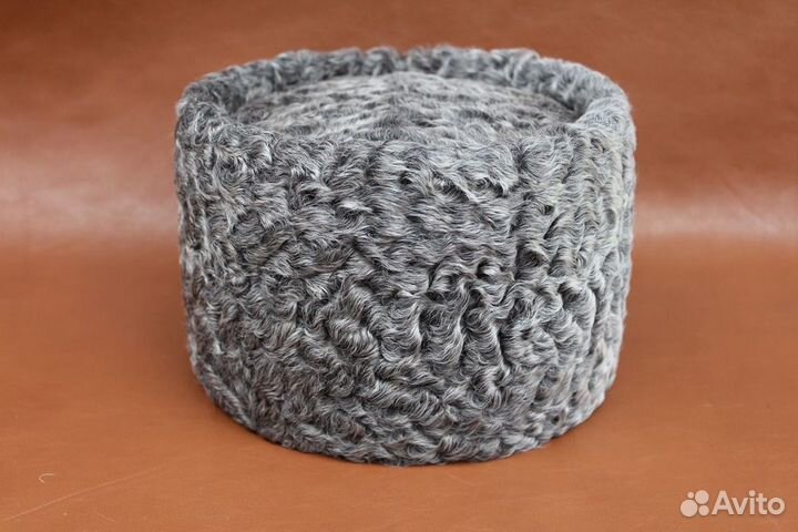 Папахи, кубанки с каракулевым верхом