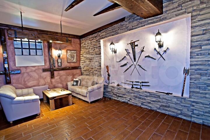 Дом 540 м² на участке 15,6 сот.