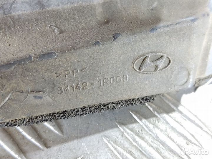 Пыльник кузова наружный Hyundai Solaris 2010-2017