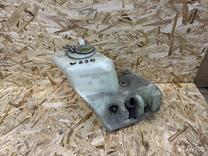 Бачок омывателя w220