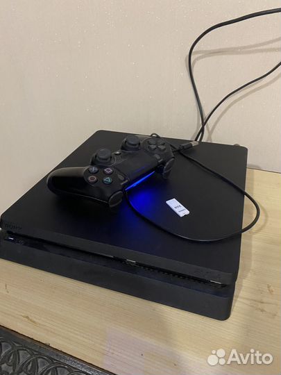 Sony playstation 4 PS4 slim 1tb